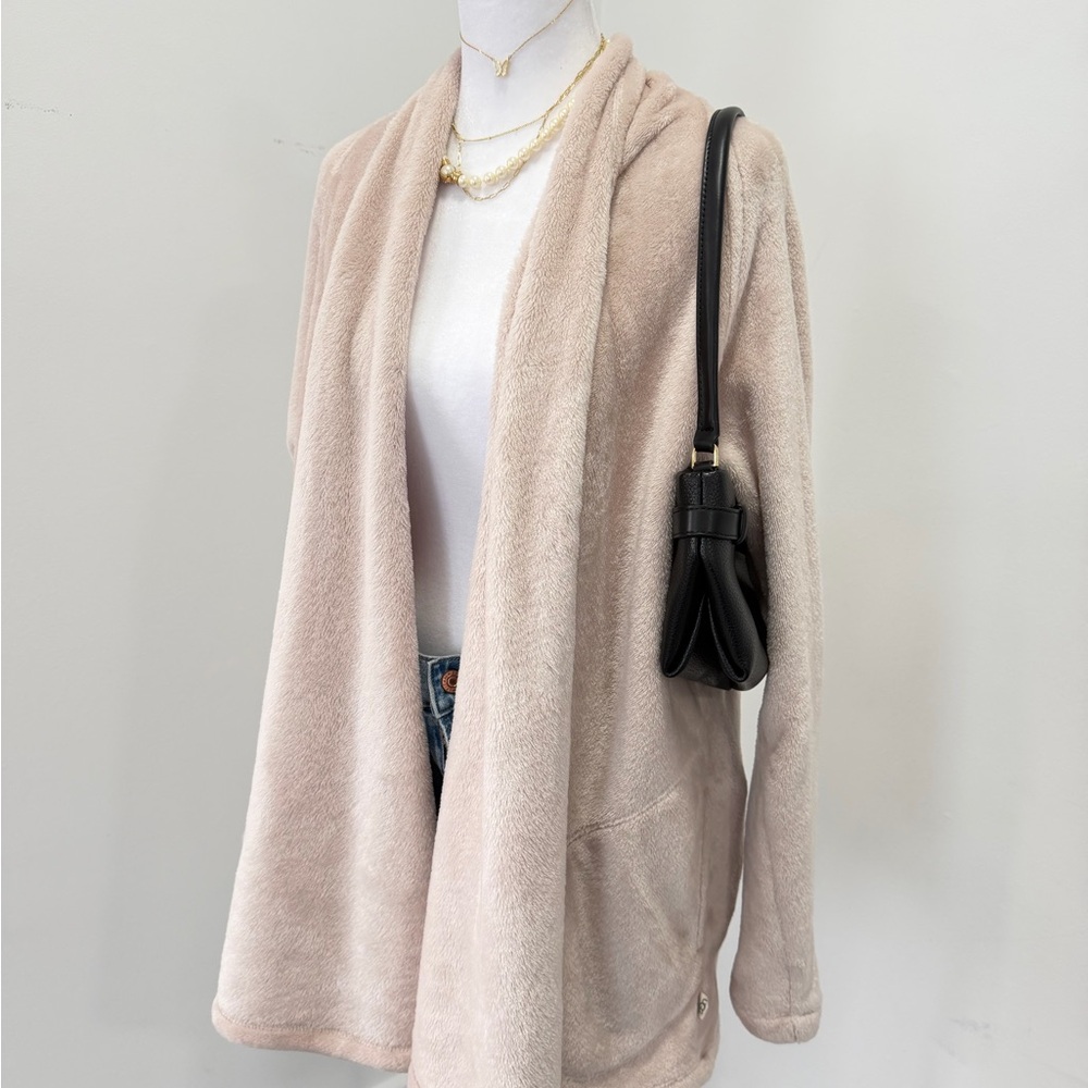 UGG cozy cream cardigan with pockets